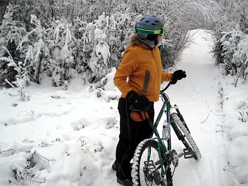 chirosangaku:  Commute by Bike - Winter Trail Commuting by Mountain Bike