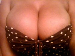 iamjalisaelite:  imagine if my tits were this big the dress when I wore this to Junior homecoming LOL no bra needed