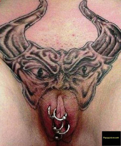 thatguywiththedick:  A brief departure from the norm to bring you a collection of tattoos that you should never, ever get on your vagina.  The reason why?  Because absolutely none of these make me think “Hey, I want to put my penis into that!” 