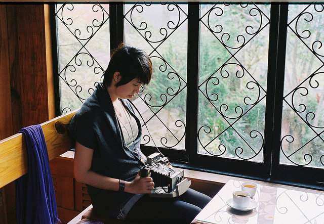 She [stil] Shoots FILM on Flickr.
Via Flickr:
• Camera: Nikon FM
• Film: Kodak Color Plus 200
• Popular interesting | Blog | Tumblr