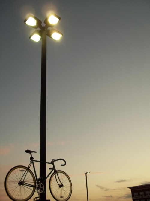 kvltbomber: I miss having friends to bike with.