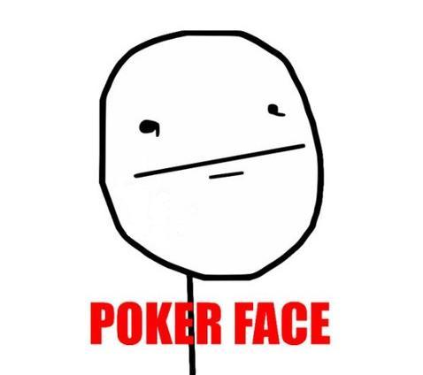 Meus amigos tirando fotos, aí um fala: Todos fazendo poker face: