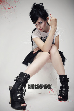  virginpunk ph  testimonial 2011 photo by » Miz Morphine model » Gracemake up » Daniela Lecce e Amber Jubilee Darkal© virginpunk photography  