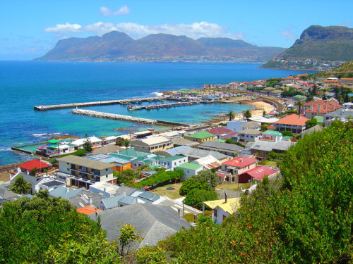 (via Kalk Bay, a photo from Western Cape, West | TrekEarth)