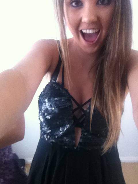 longhairandpinkunicorns:  what a pretty photowhore x0x0x 