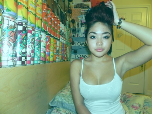 younggandcareless:  Photoset of ; sabbbylicious Photoset by ; younggandcareless