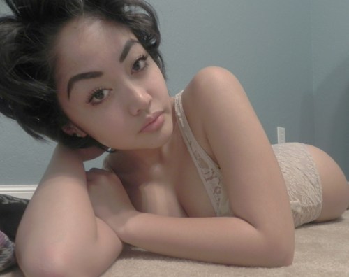 younggandcareless:  Photoset of ; sabbbylicious Photoset by ; younggandcareless