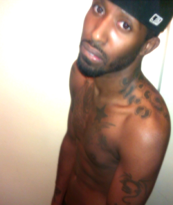 youcanpipeme:  manuponman:  WANT. blacknetlegends:  Skinny big dick!   http://youcanpipeme.tumblr.com/  I want that in me