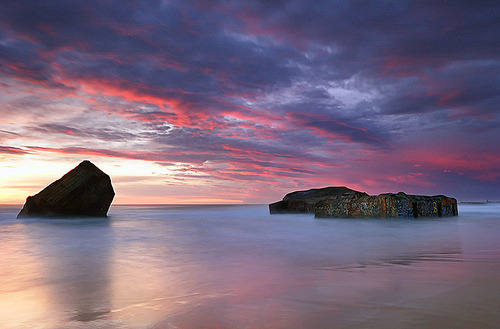 llbwwb:  Bunkers (by DavidCidrePhotography)