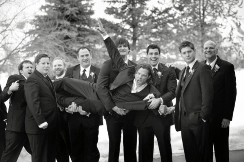 alphyns:fuckyeahjarpad:Jared’s wedding#i like how jensen is holding him with just one finger #thanks