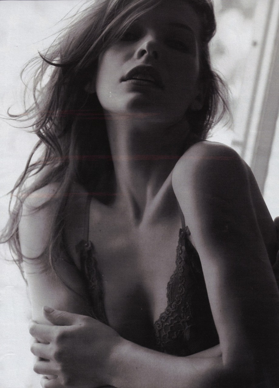  Milla Jovovich Published in Maxim, September 2009