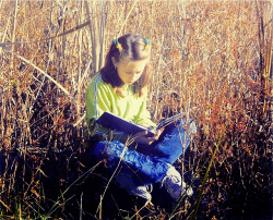 killingqueen:  So cute! little Taissa!! 