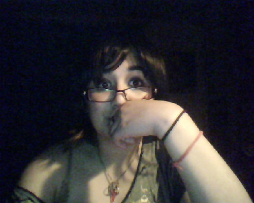 Hola, ¿alguien quiere pololear conmigo?