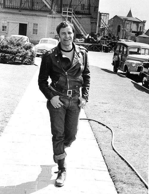 fuckindiva:  Marlon Brando on the set of The Wild One, 1954. 