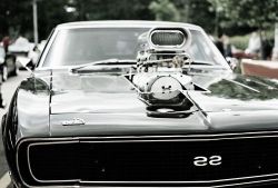 chocolatehoneybunny:  ME ASK DADDY 2 BUY ME 68 CAMARO SS W/ROOTS SUPERCHARGER.