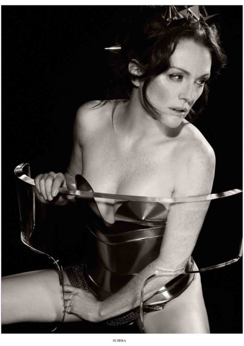 Julianne Moore Photography by Karl Lagerfeld Published in the Pirelli Calendar 2001