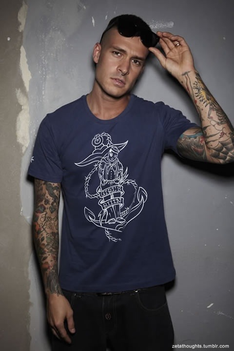 zetathoughts:  Mateus Verdelho | FAVELA9 