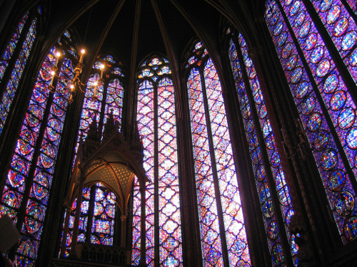 nightnightsweetprince: The beautiful French cathedral Sainte-Chapelle. Built during the Rayonnant pe