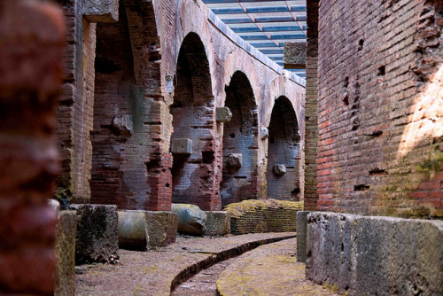 robcalfee: echoesoftheromanruins: Capua, Italy (via TumbleOn)