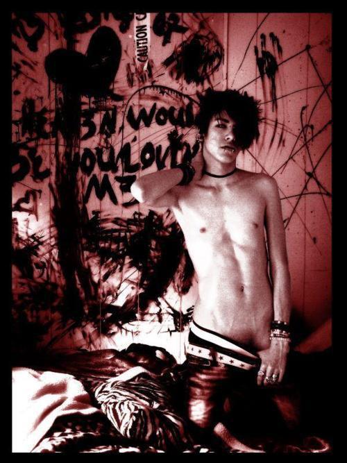 lapetitemorteorgasmicrevelation:  holy fuck! unnnnf&lt;3 jshlngjzasnjghlsuh;fiajgujgbnv
