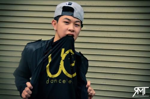 fuckyeahfreshgeneration:     reppin’ Underground Dance Team @ The Vibe Jrs dance competition :) Credits to the photographer: Robert Michael Tom Credits to the tank designer: Kelly Kao     Pedjay, why are you sooo coool? haha