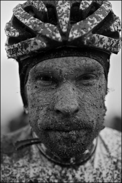 cadenced:
“ Jonathan Page photographed by Kristof Ramon at World Cup cyclo-cross race at Namur.
”
Good for the skin. Mud facial at the Namur spa.