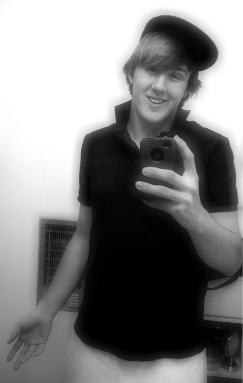 im bored and decided to submit&hellip; :3 if ya dont accept it have a nice day!
