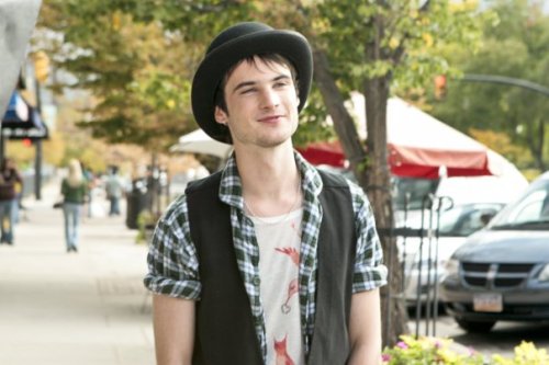 tom sturridge is sooooooo adorable &lt;3