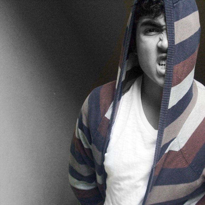 natansantos:       - não me lembro de ter dito a ninguém que eu era normal…