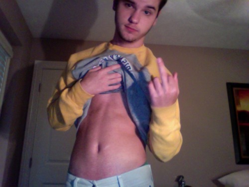 heruion:  caseymagnesium:  thirteenspines:  Here sluts.   <3   pale here