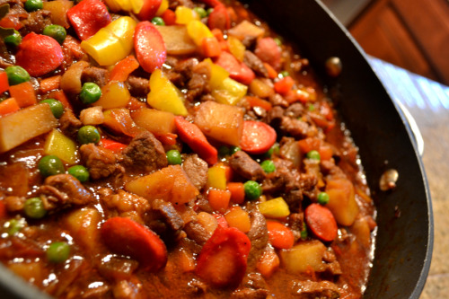 Filipino Menudo- Long time no post! But now that I’m on winter break, I’ll be sure to po