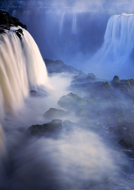 earth-ism:  Iguazu Falls, on the border of Brazil and Argentina 