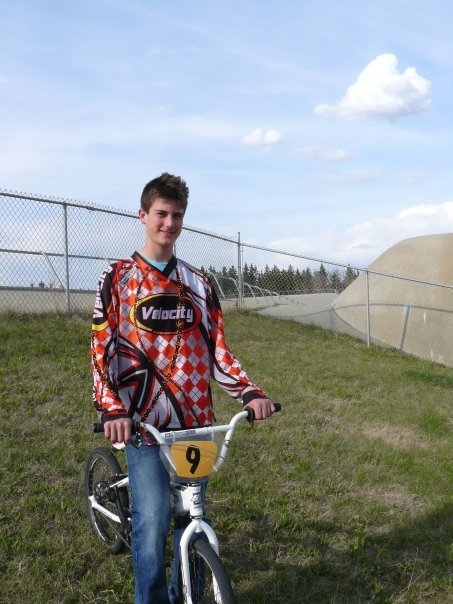 saveatreerideabike: :) grade 9 sponsorship by velocity cycle