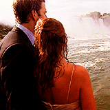 the-absolute-best-posts:   I bought those boat tickets the day I saw that Youtube