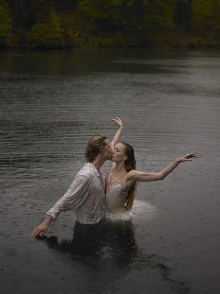 forest-dreams:cosmopolitangreetings23:Gillian Murphy and Ethan Stiefel of American Ballet Theater in