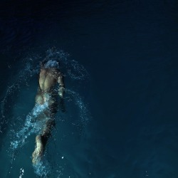 loverofbeauty:  Mustafa Sabbagh: Swimmer 