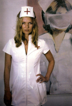 foudre:  kate moss in w, 9/03 