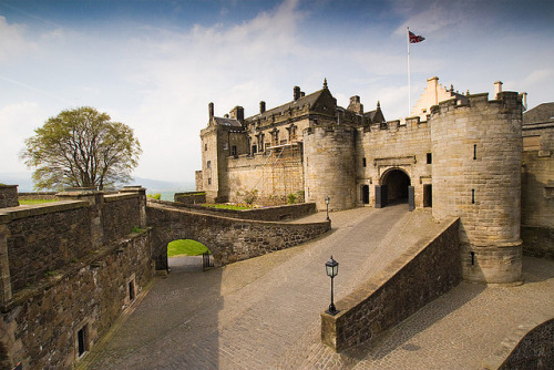 beautiful-scotland:Stirling Castle » by DB-Photography