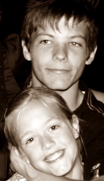 desirezayn:  Louis and his sisters are just the cutest omg 