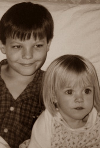 desirezayn:  Louis and his sisters are just the cutest omg 