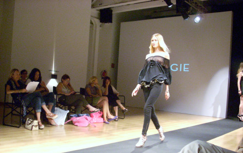 MAGGIE JEANS Runway Show Spring/Summer 2012
@ https://www.shopaholicstyle.com/2011/07/04/fashion-show-maggie-jeans/ #maggie jeans#italy#jeans#black#dress#blue#red#skirt#jacket#sexy#new york#fashion#collection#trend#designer#colors#press#blog#nexus#NEXUS Showroom