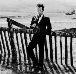 babeeface:  5to1:  Tom Waits   :) ♥ YOU !