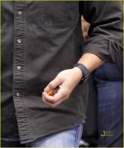 9091:  This is a close-up of Jensen’s hand