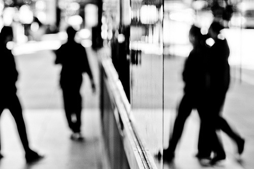 black-and-white:  People Can’t Even Walk the Streets (by Thomas Hawk) 