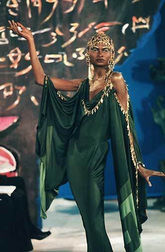 XXX 90srunway:  Debra Shaw at John Galliano A/W photo