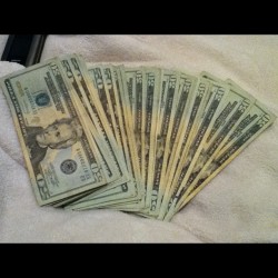 That Awkward Moment When Your Mom Hands You $500. I Wonder When She Will Ask For