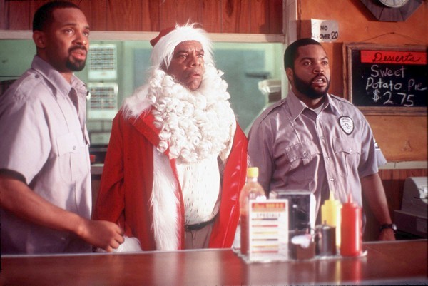 boostlee:  devonslife:  Friday After Next With Santa  Mothafuckin TOP FLIGHT! 