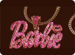 barbiewillmakeyoucum:  classic-bubblegum-barbie:  PINK/Girly/Cute blog ♥  wannnnt 