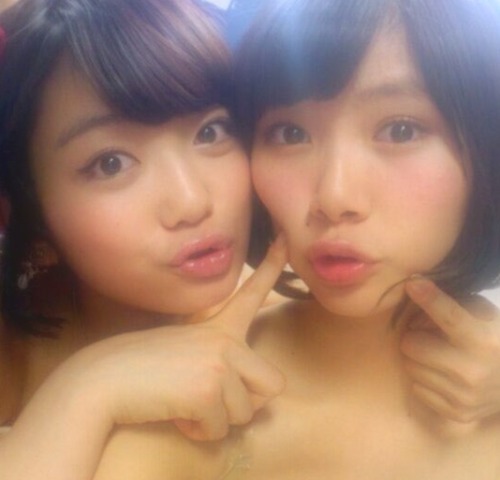 rephoto-okiba-ksh: bbsmaster: 森田涼花・朝日奈央 (via imgTumble)
