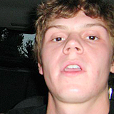   Funny faces Evan Peters 